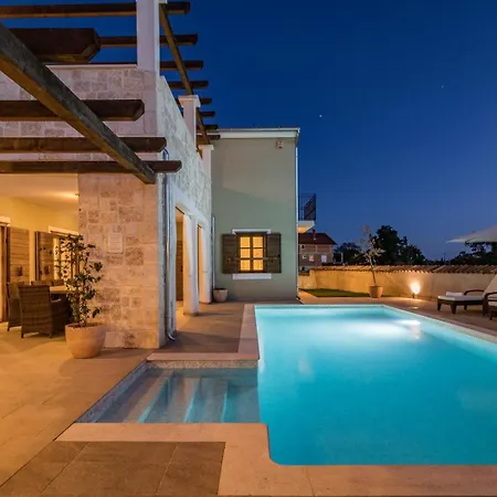 Rajana For 14 Persons With Kids Playground & Pool Heating In Istria